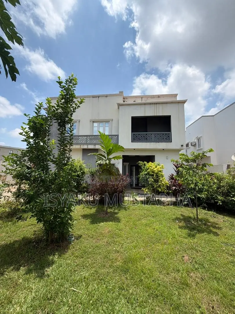 4bdrm Duplex in Life Camp for sale