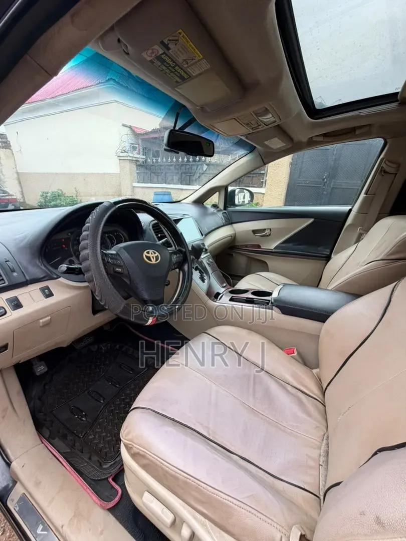 Toyota Venza 2011 Black