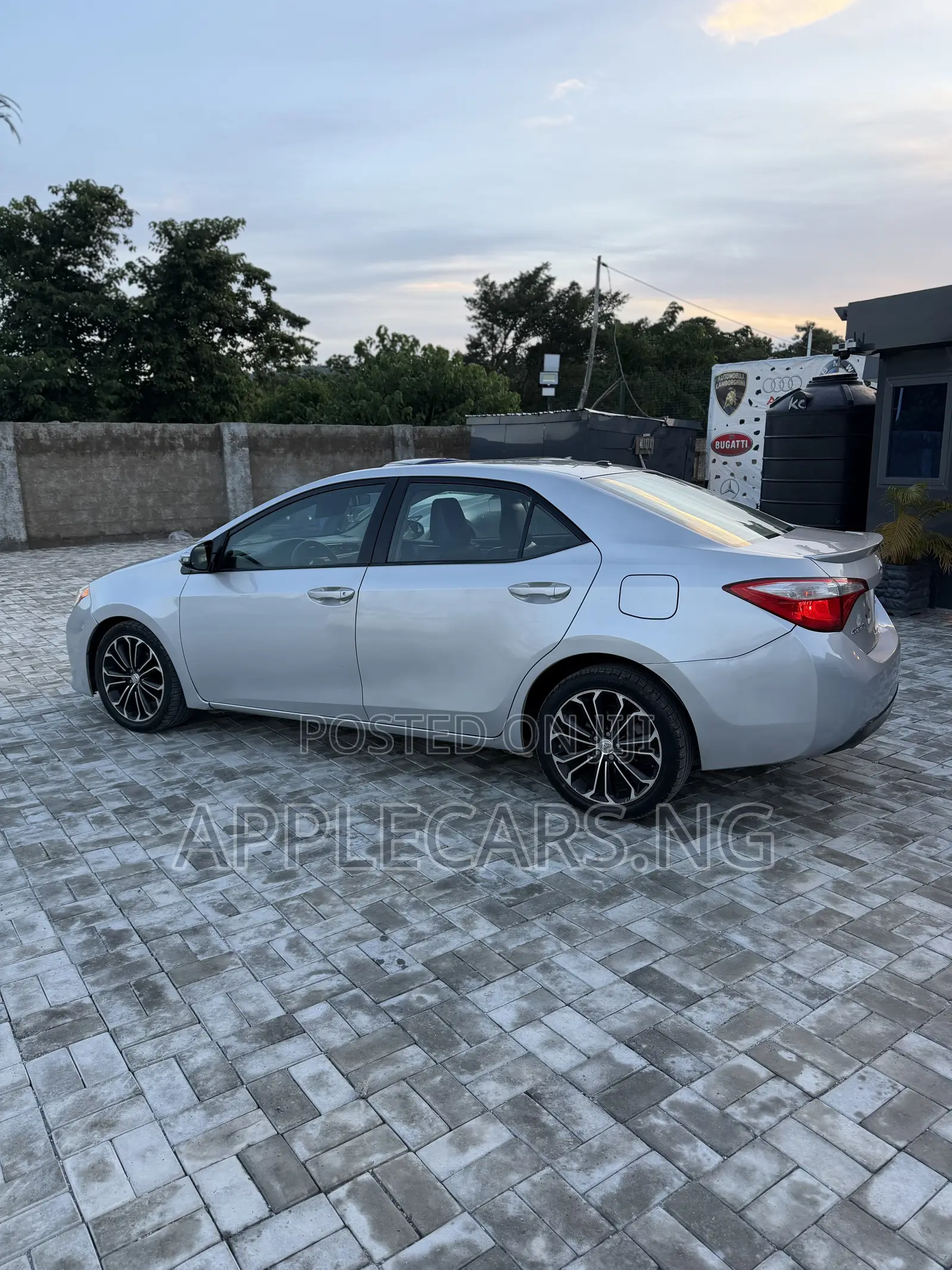 Toyota Corolla S 4dr Sedan (1.8L 4cyl CVT) 2015 Silver