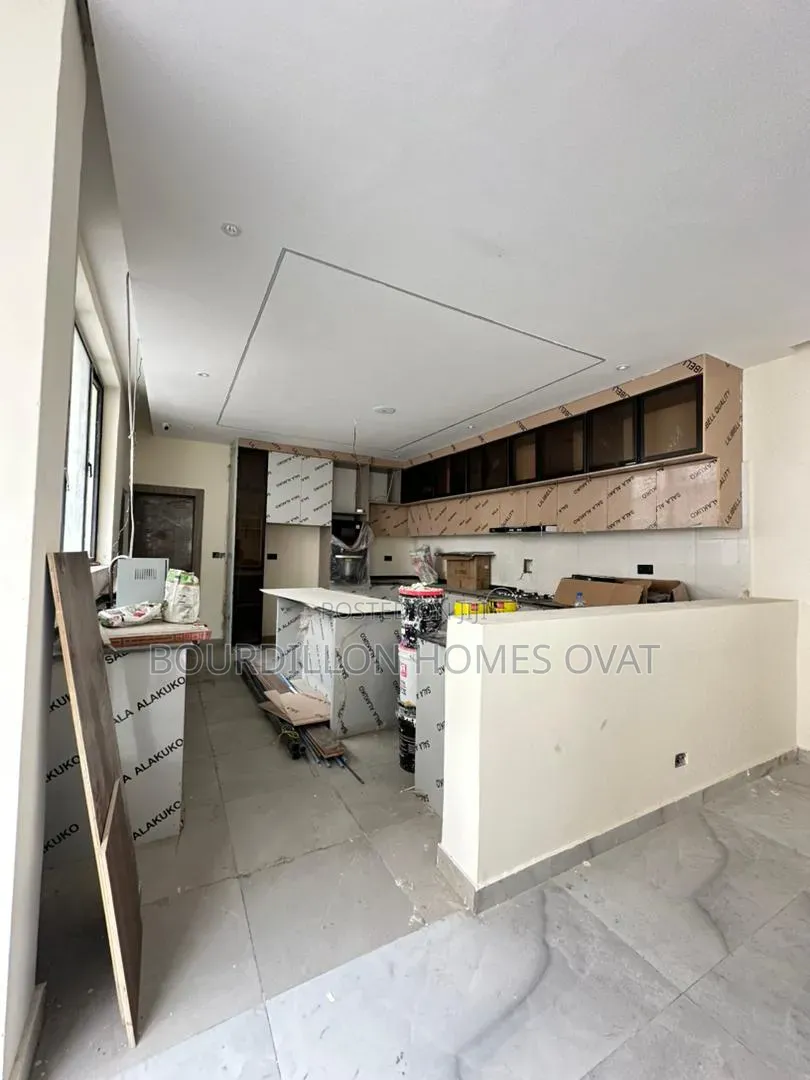 4bdrm Duplex in Osapa London Lekki for sale