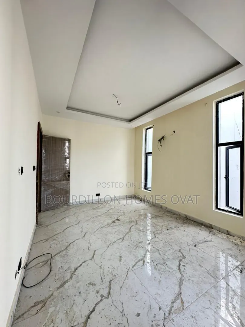 4bdrm Duplex in Osapa London Lekki for sale