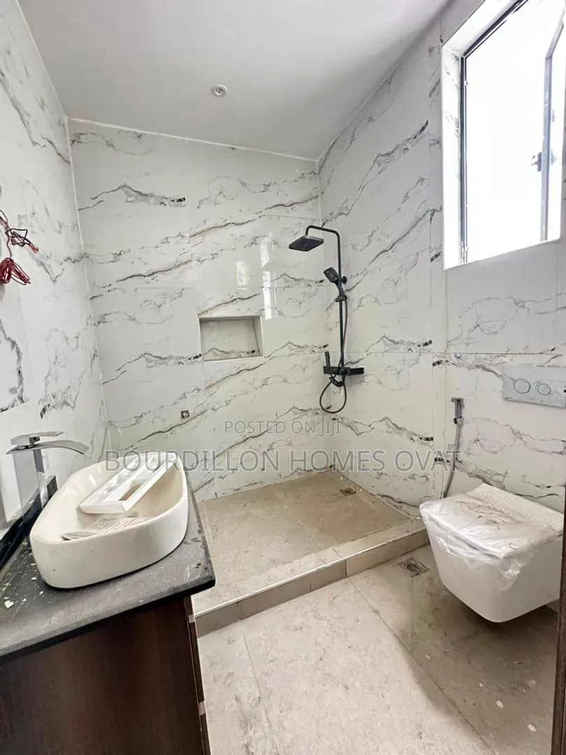 4bdrm Duplex in Osapa London Lekki for sale