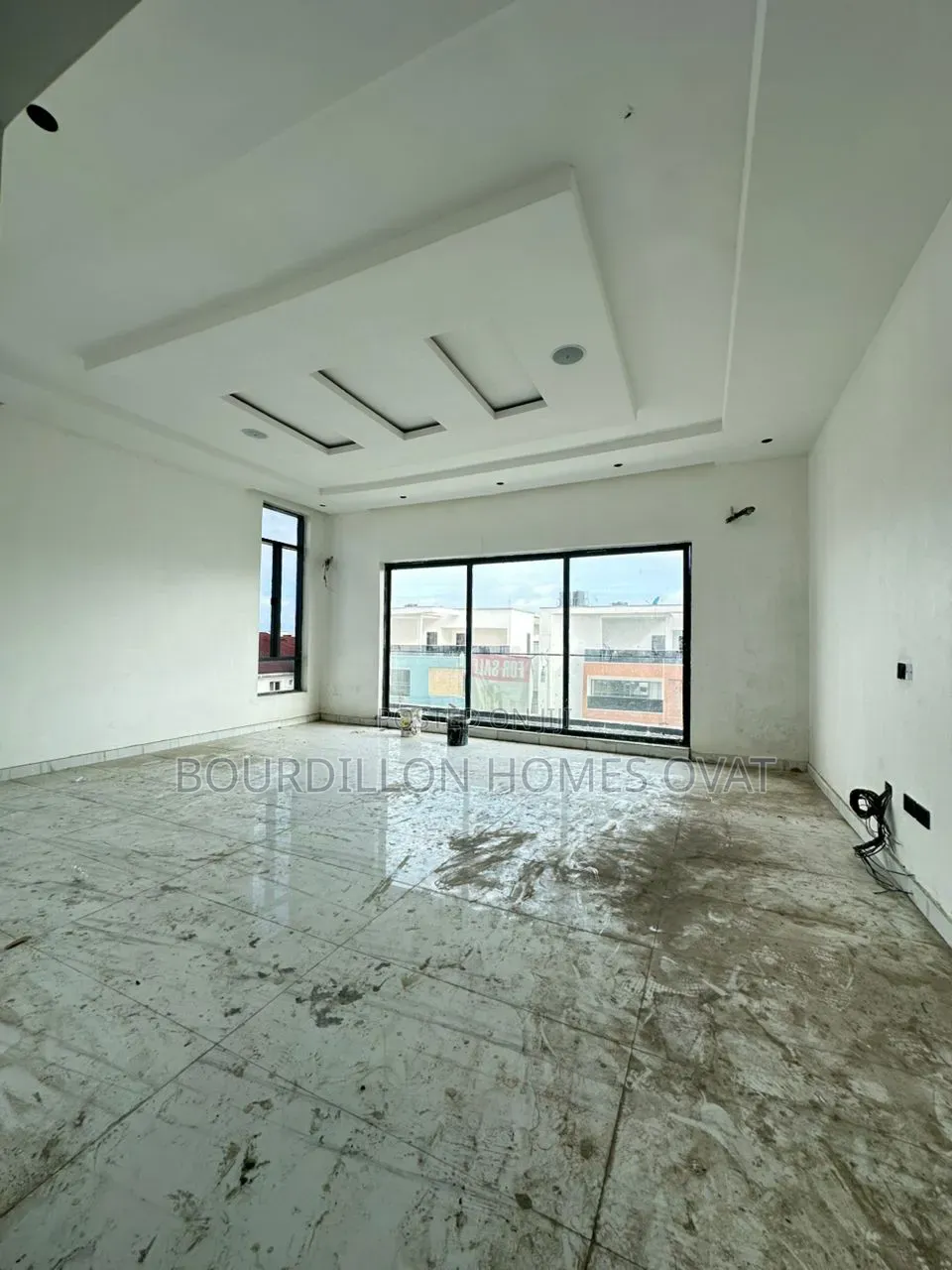 5bdrm Duplex in Osapa London Lekki for sale