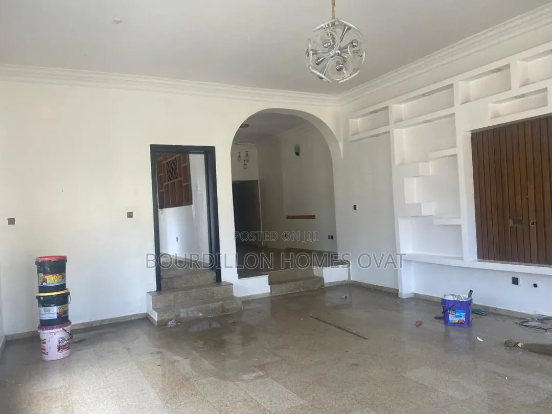 4bdrm Duplex in Vgc Lekki Lagos for rent