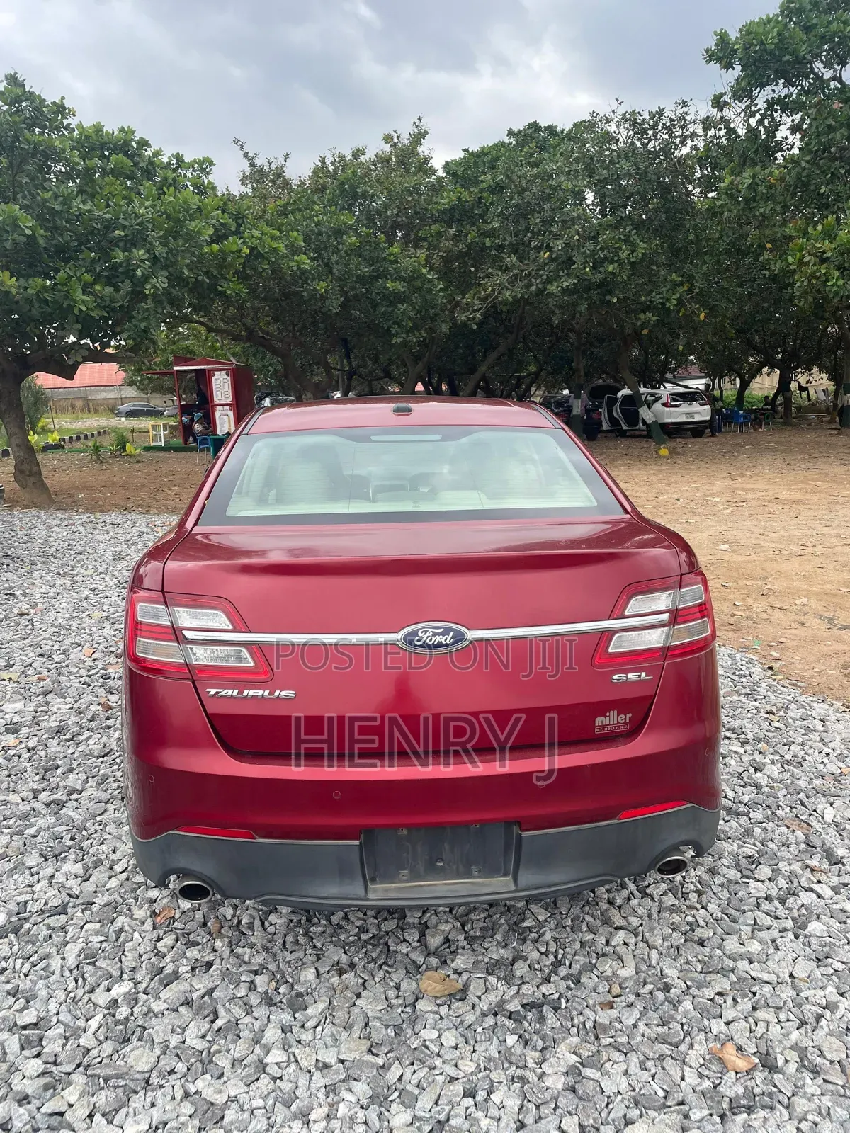 Ford Taurus 2013 Red