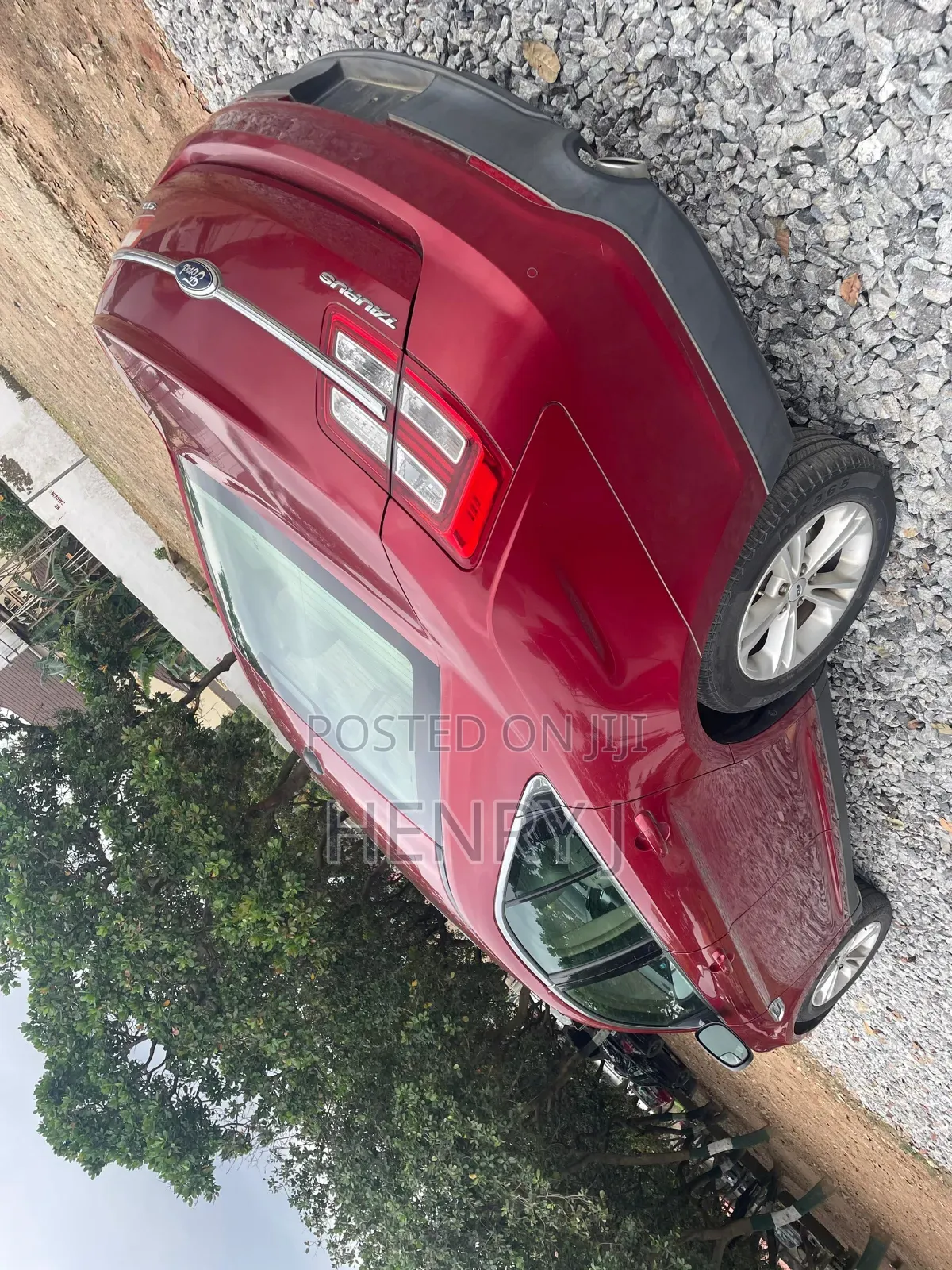 Ford Taurus 2013 Red