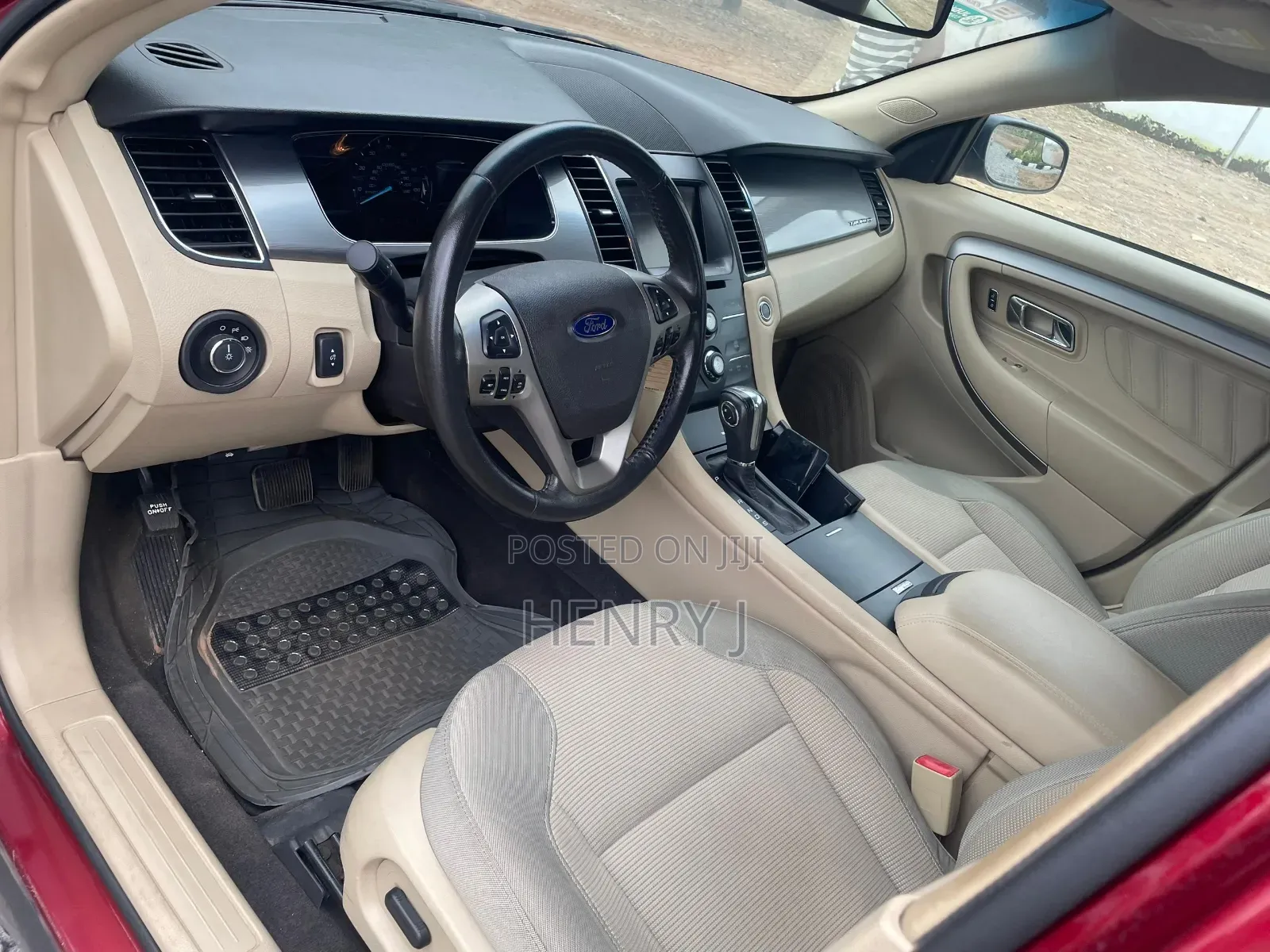 Ford Taurus 2013 Red