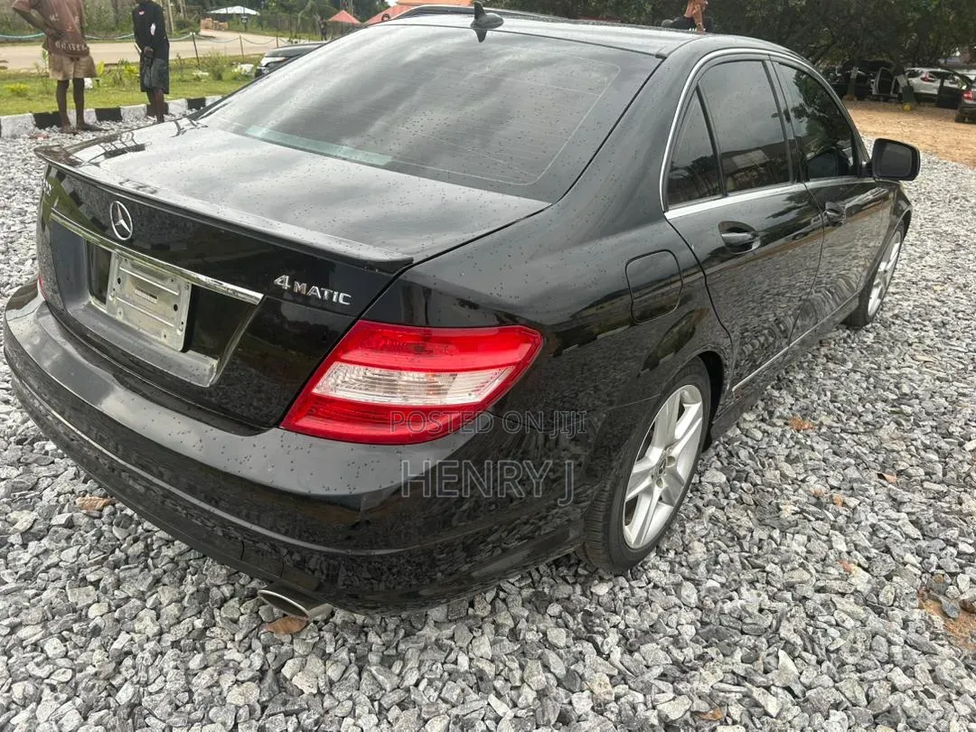 Mercedes-Benz C300 2009 Black