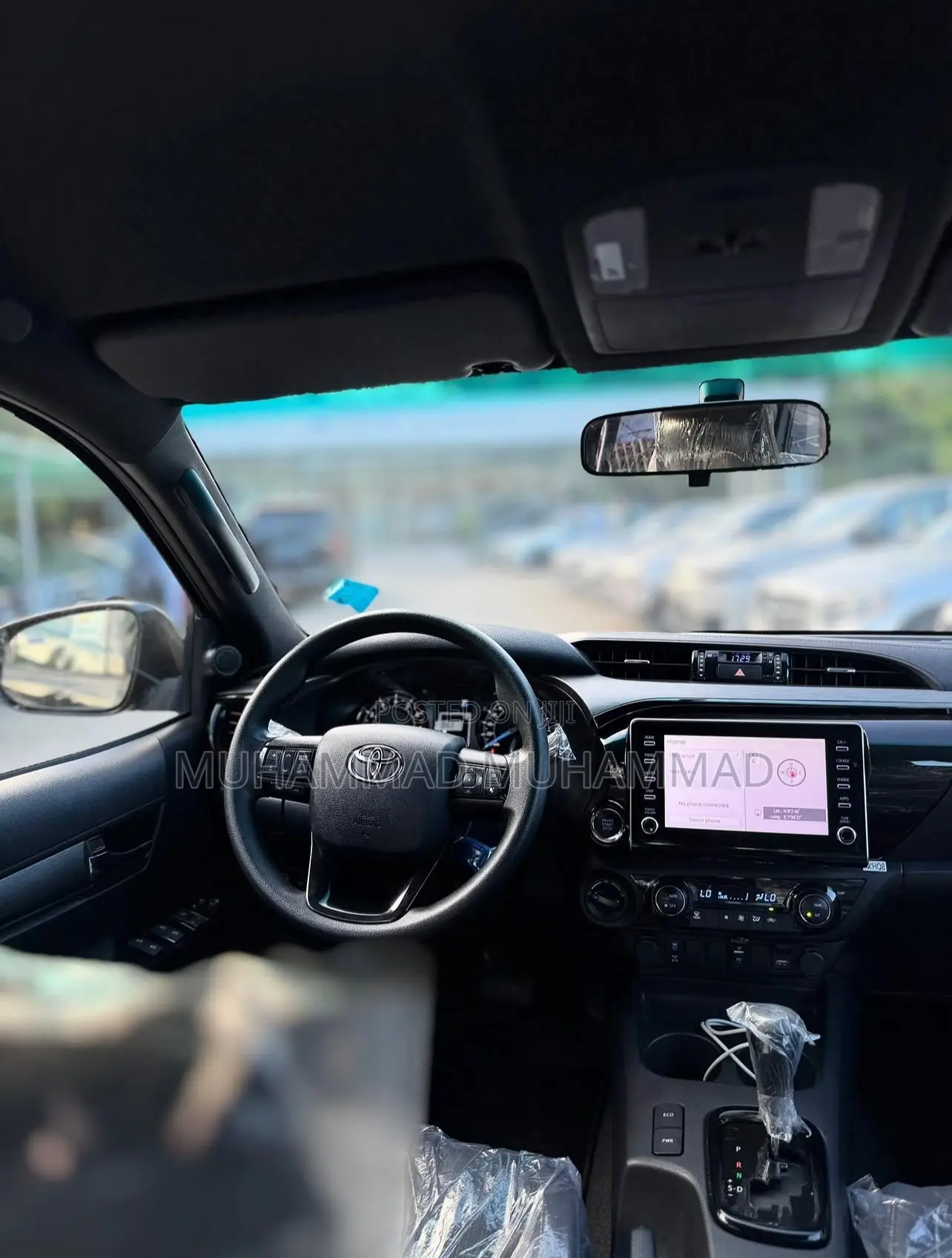 New Toyota Hilux 2025 Black