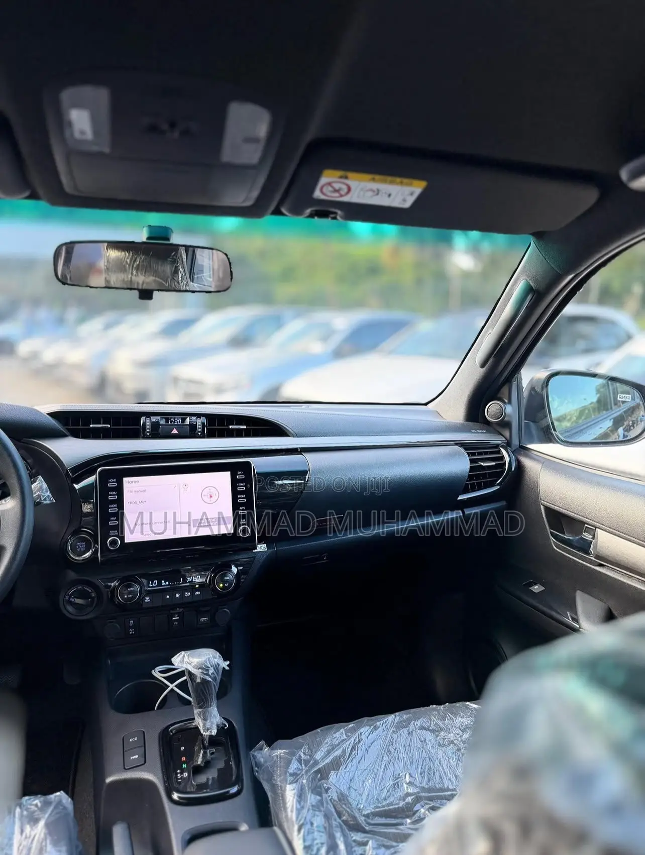 New Toyota Hilux 2025 Black