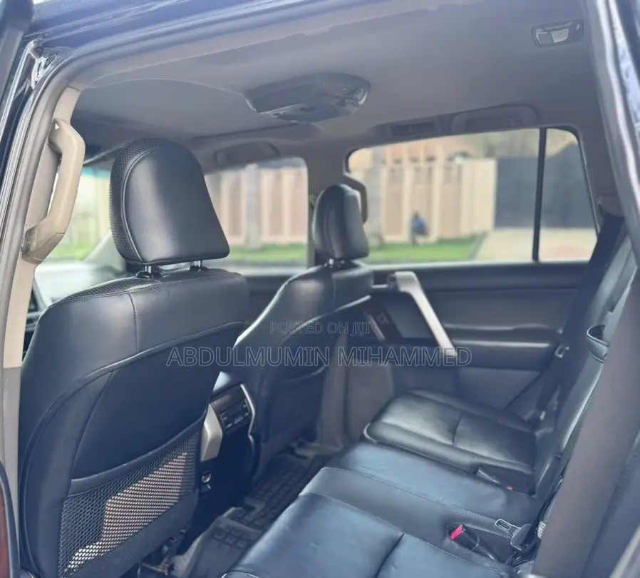 Toyota Land Cruiser Prado 2012 Black