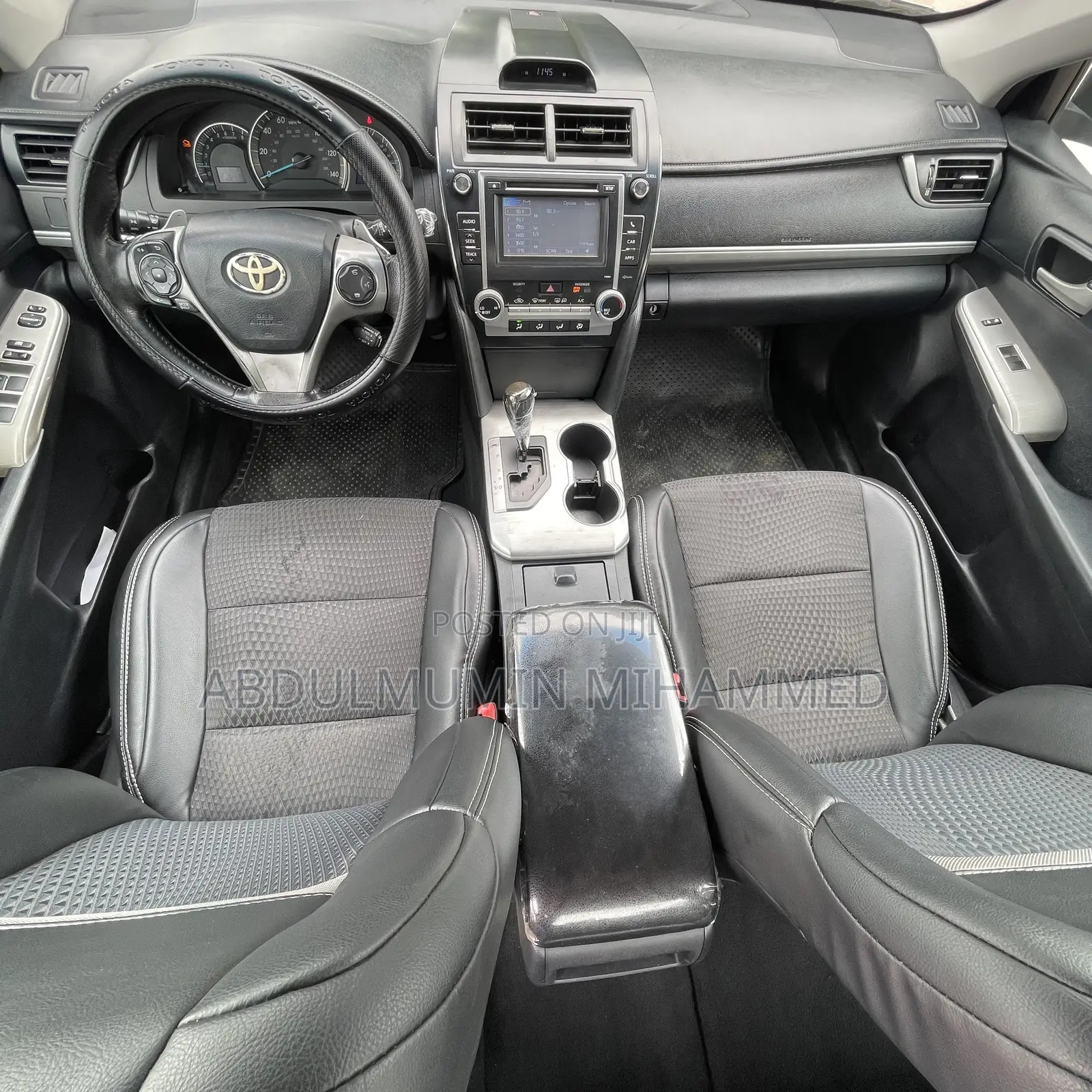 Toyota Camry SE 4dr Sedan (2.5L 4cyl 6A) 2012 Silver