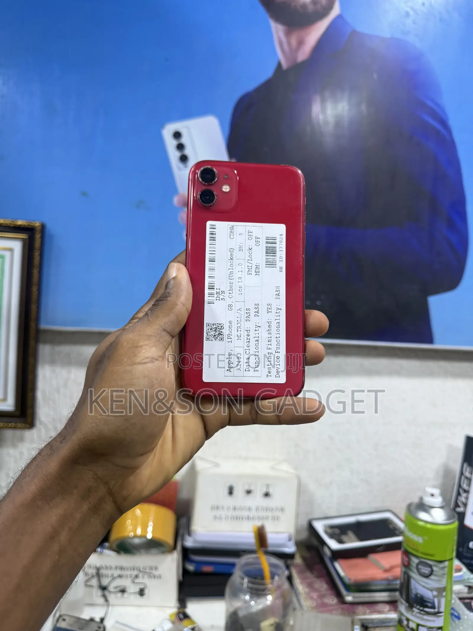 Apple iPhone 11 64 GB Red