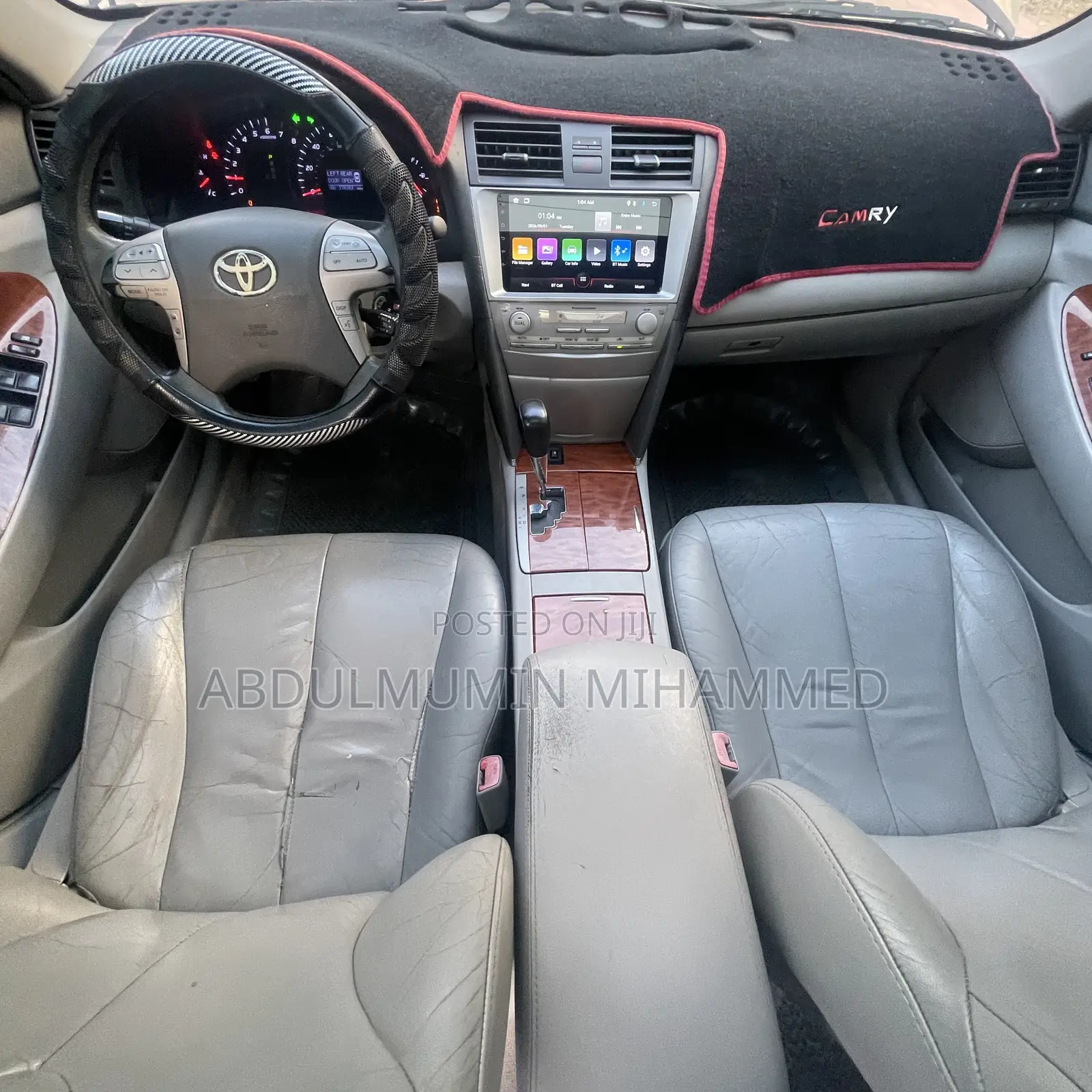 Toyota Camry XLE 4dr Sedan (2.5L 4cyl 6A) 2011