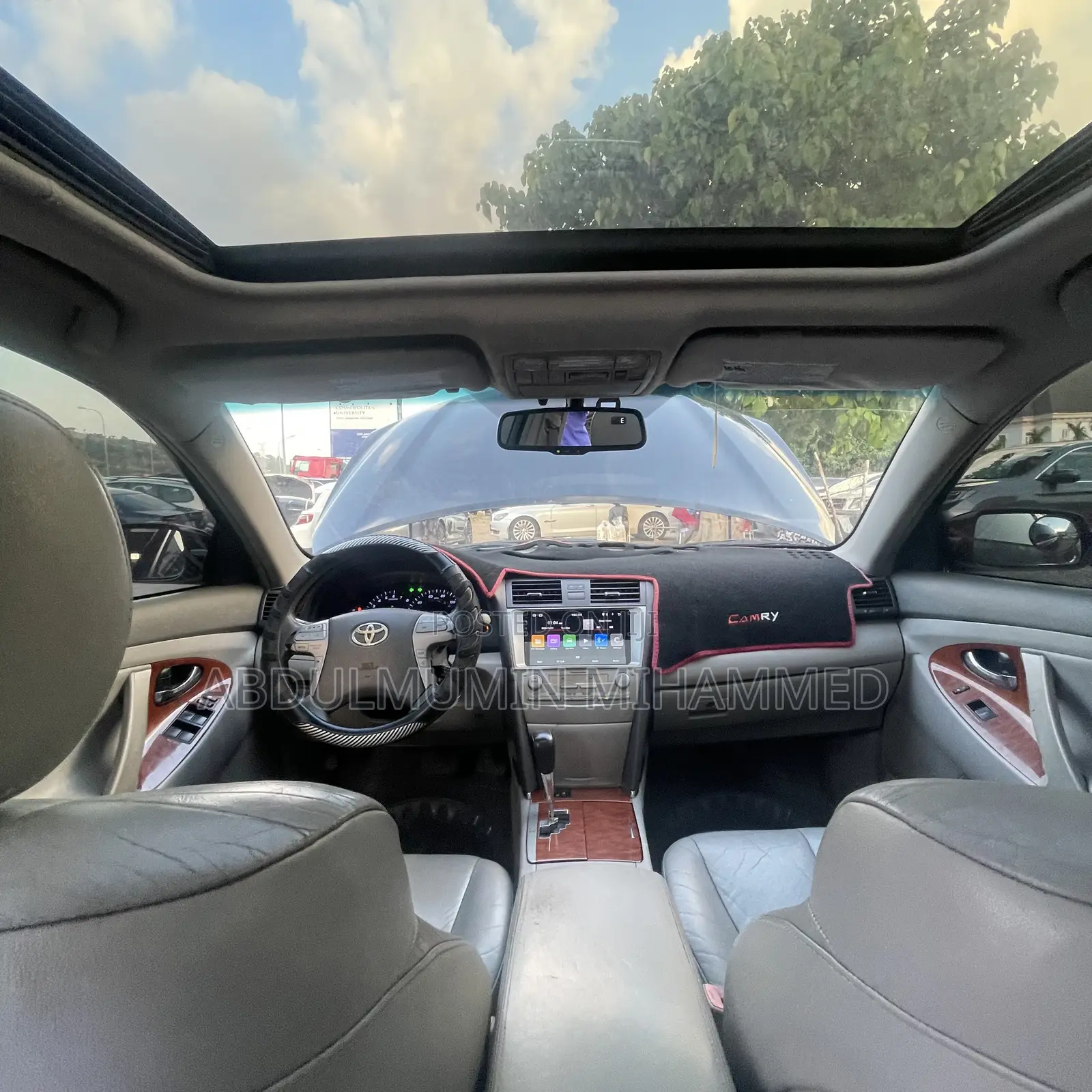 Toyota Camry XLE 4dr Sedan (2.5L 4cyl 6A) 2011