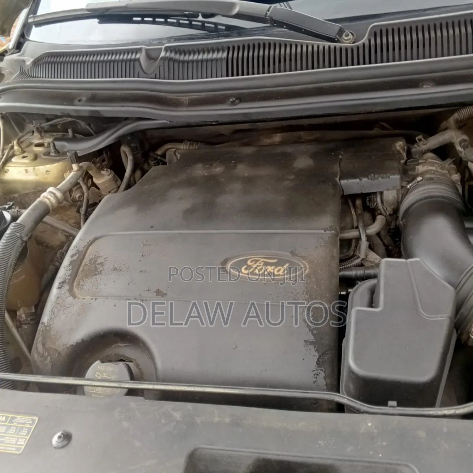 Ford Explorer 2012 Gold