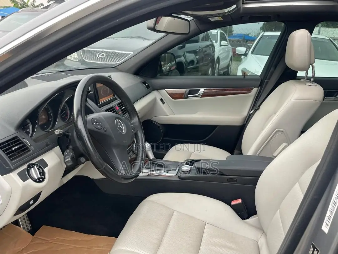 Mercedes-Benz C350 2010 Gray
