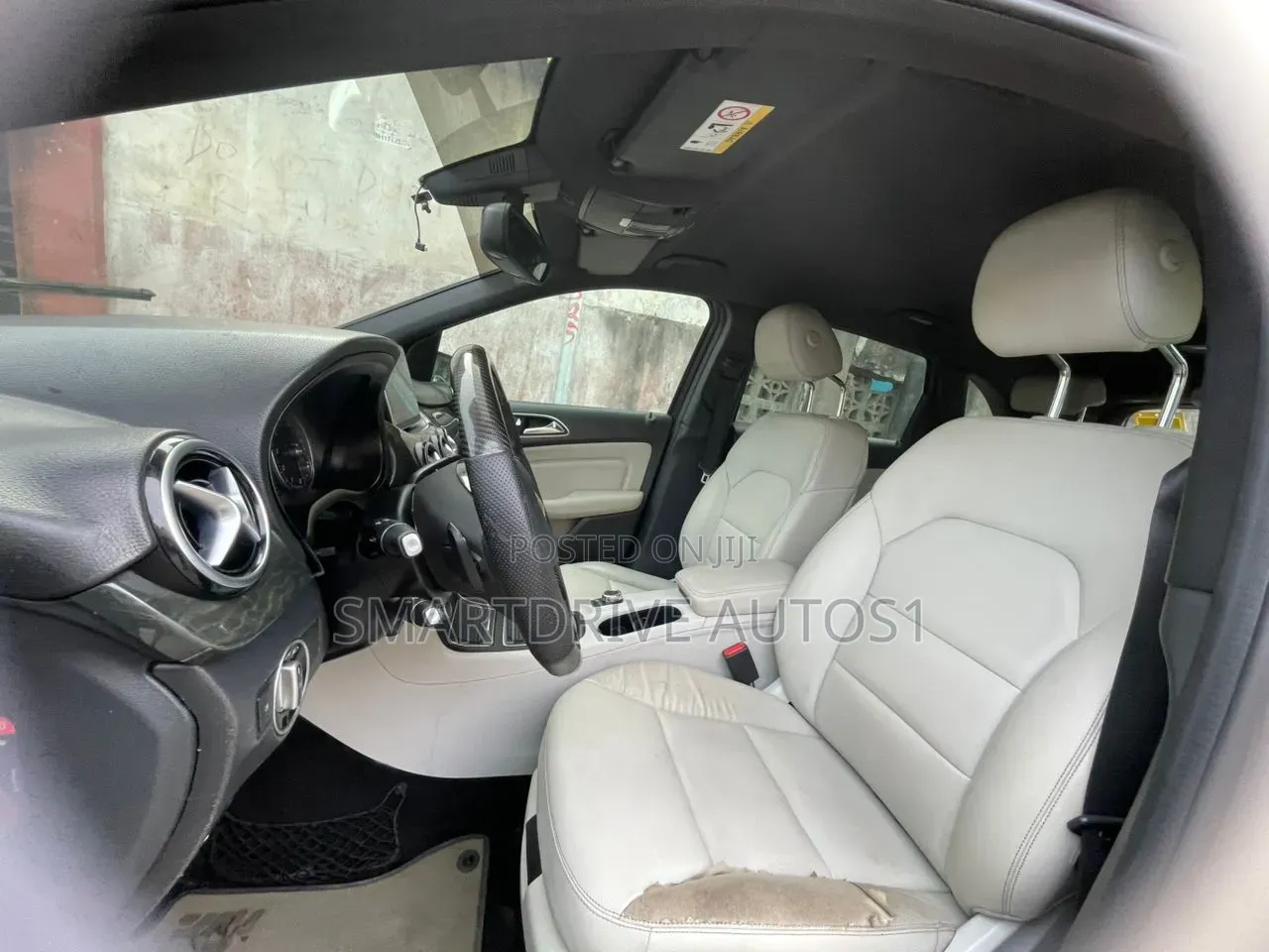 Mercedes-Benz B-Class B180 Petrol 2015 Black