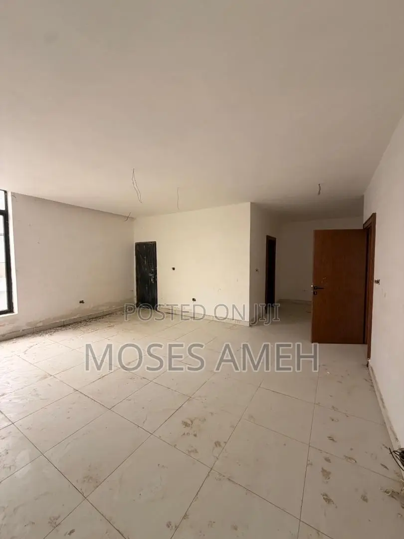 5bdrm Duplex in Mabushi for sale