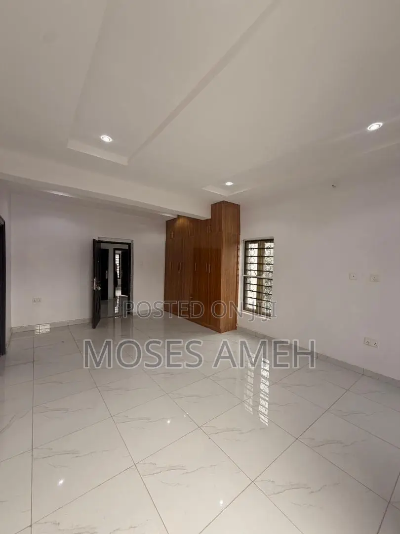 5bdrm Duplex in Mabushi for rent