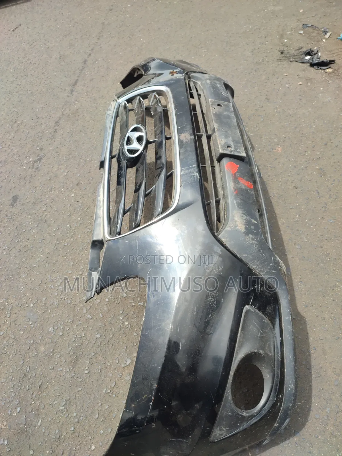 Complete Front Bumper Hyundai Santa Fe 2009/10 Model