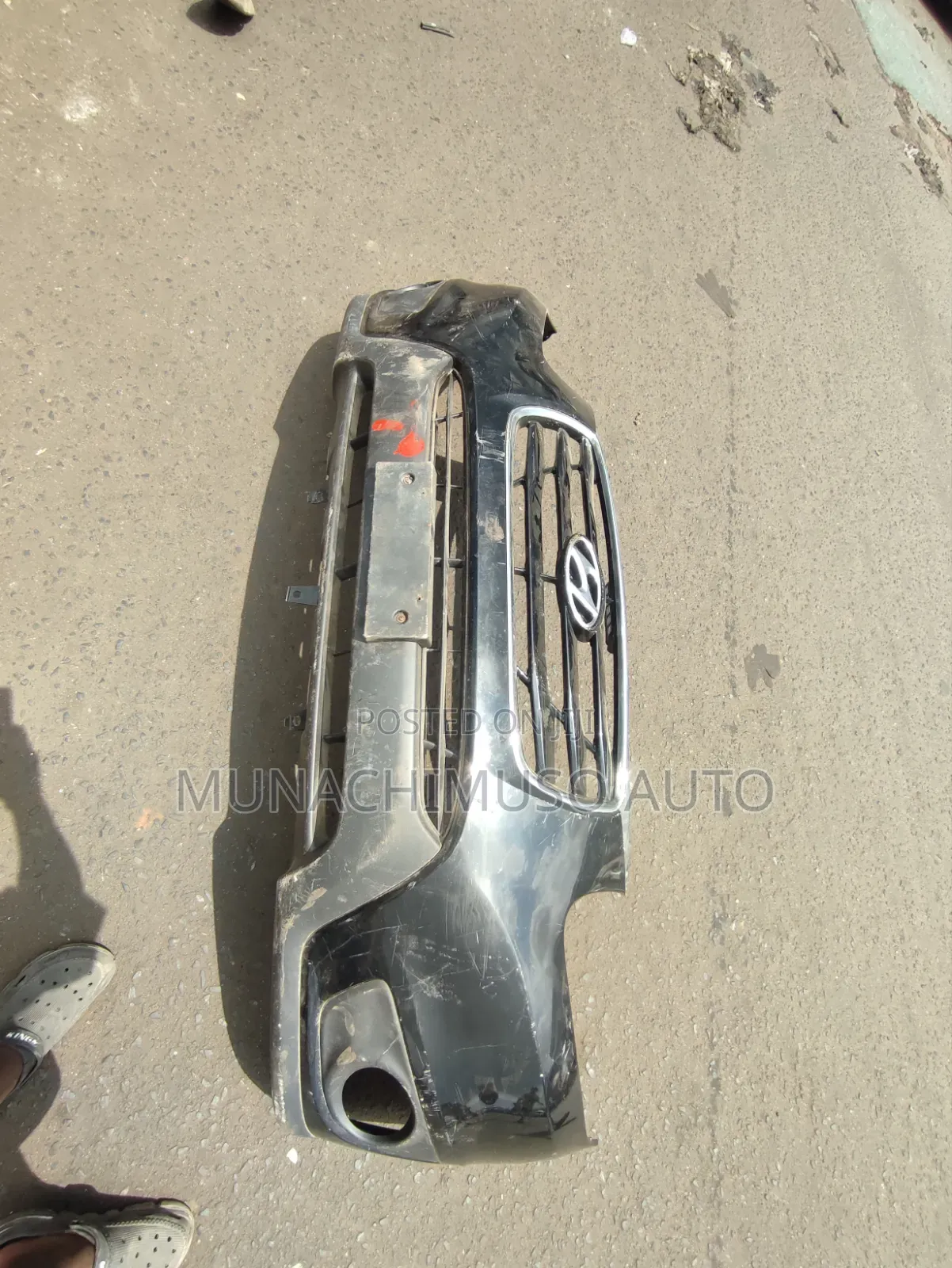 Complete Front Bumper Hyundai Santa Fe 2009/10 Model