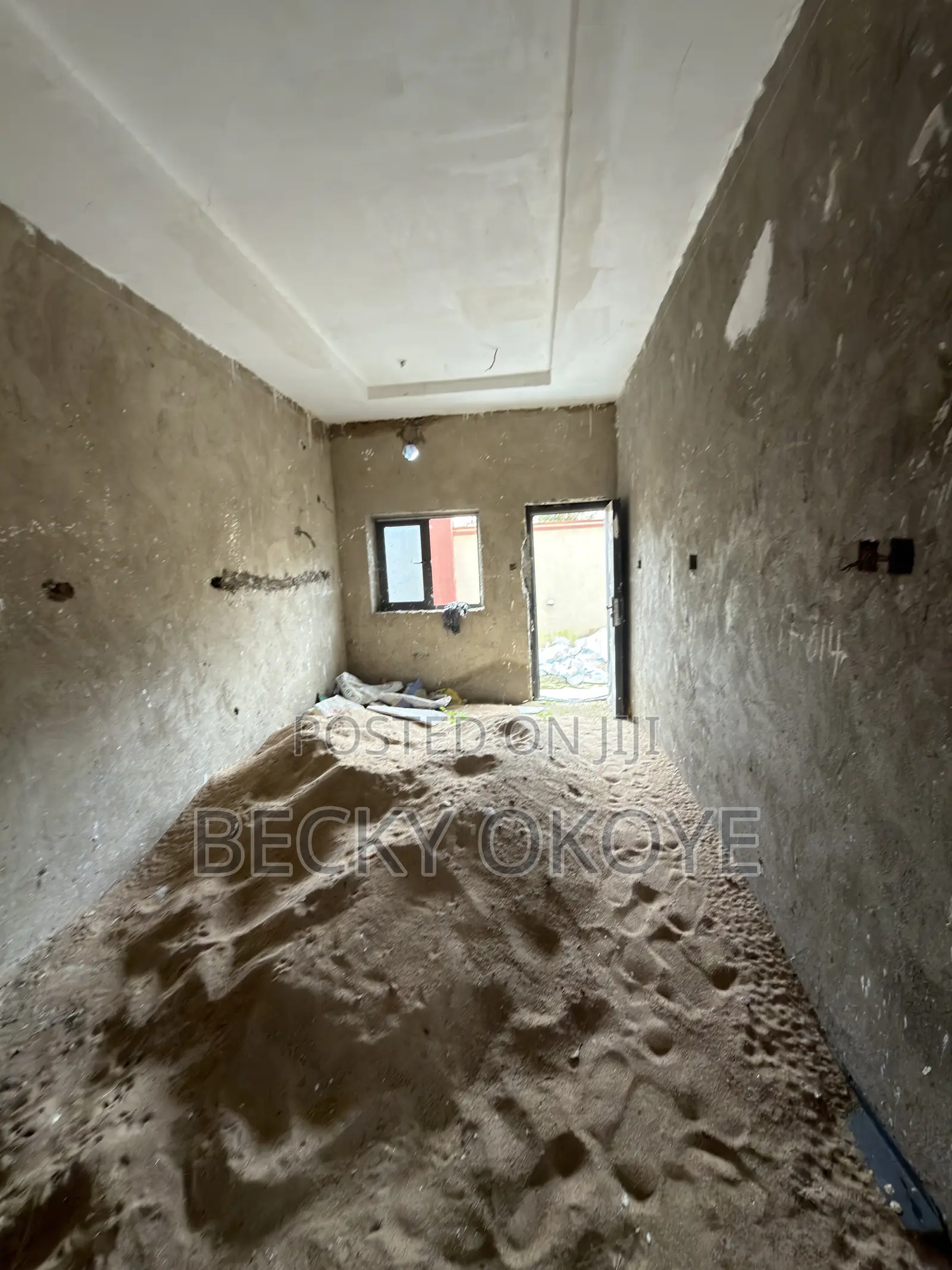 4bdrm Duplex in Durumi for sale