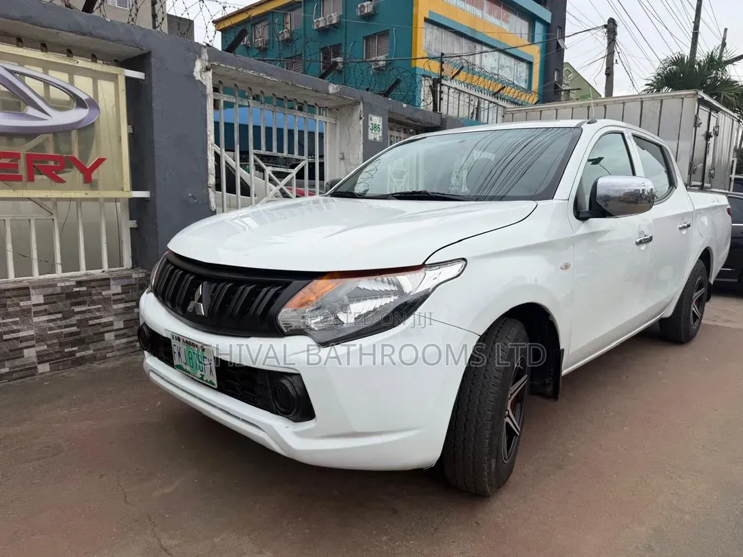 Mitsubishi L200 2019 White