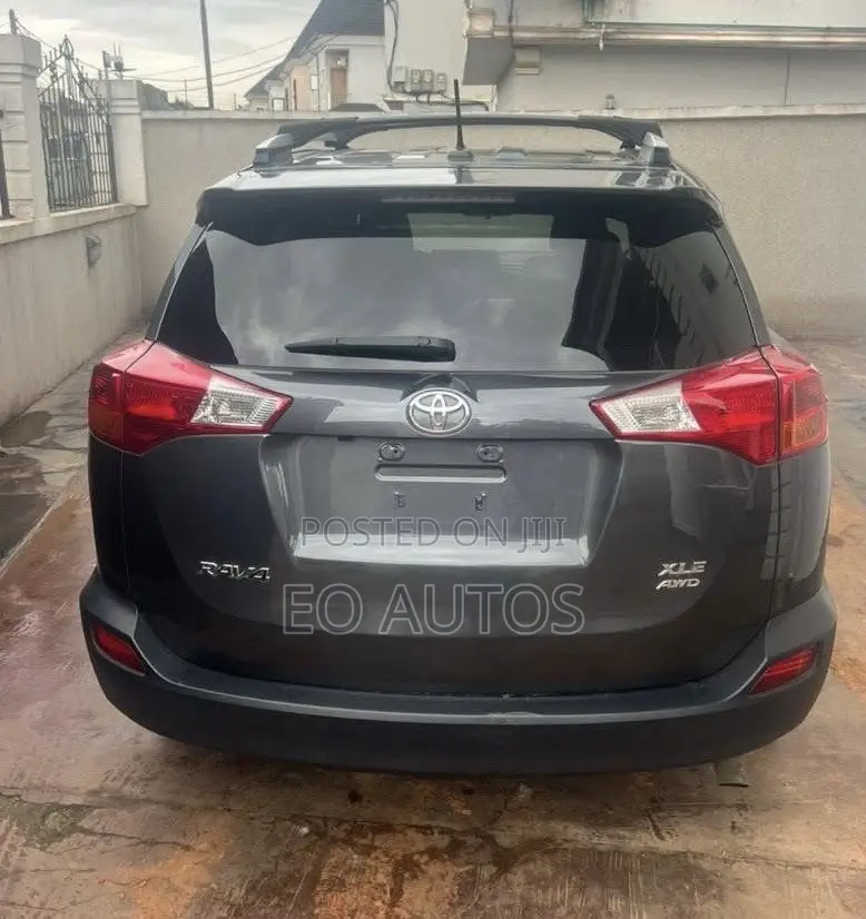 Toyota RAV4 2015 Gray