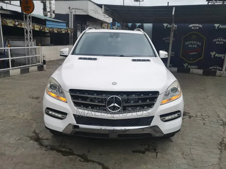 Mercedes-Benz M Class ML350 4dr SUV (3.5L 6cyl 7A) 2015 White