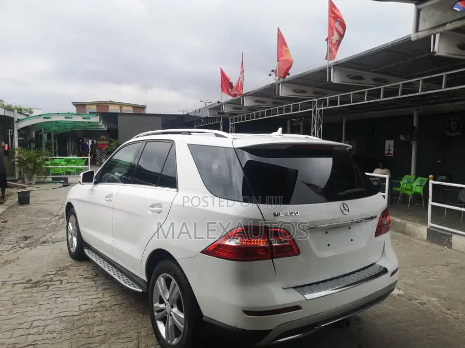 Mercedes-Benz M Class ML350 4dr SUV (3.5L 6cyl 7A) 2015 White