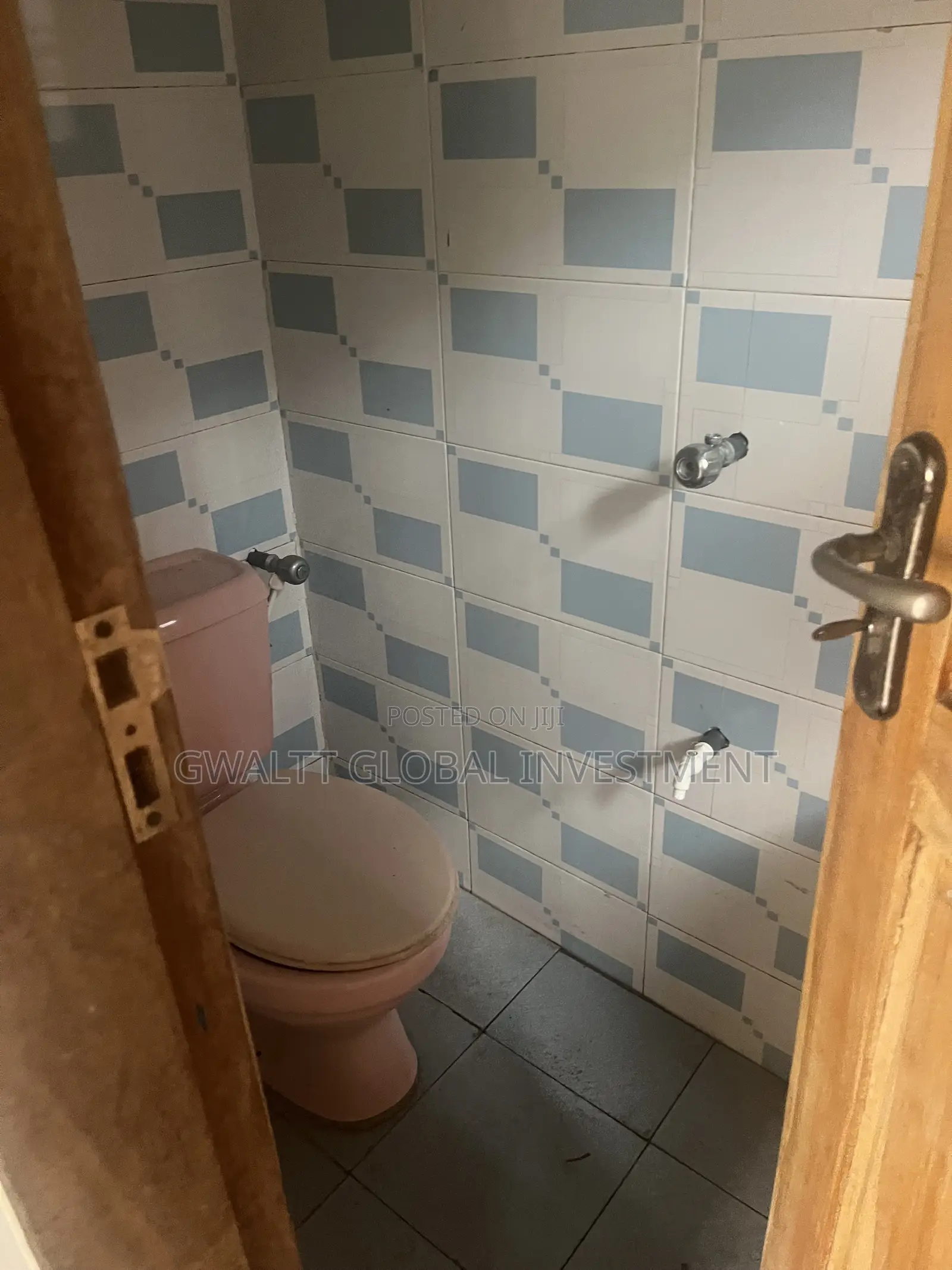 3bdrm Block of Flats in Goshen Estate Back, Ado-Odo/Ota for rent