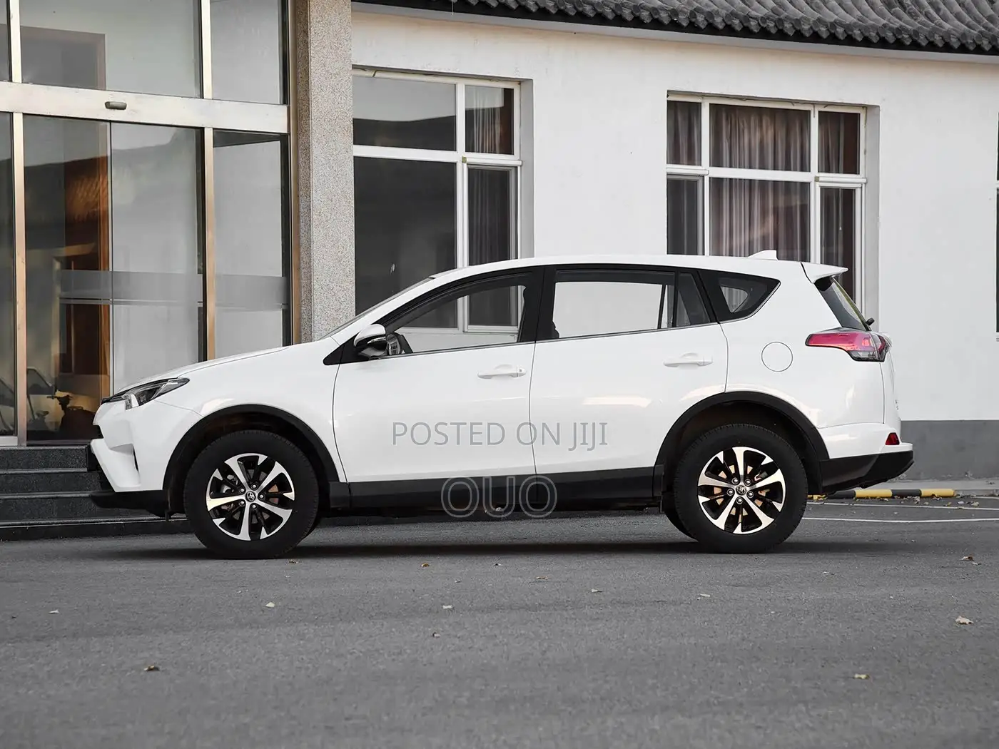 Toyota RAV4 2019 White