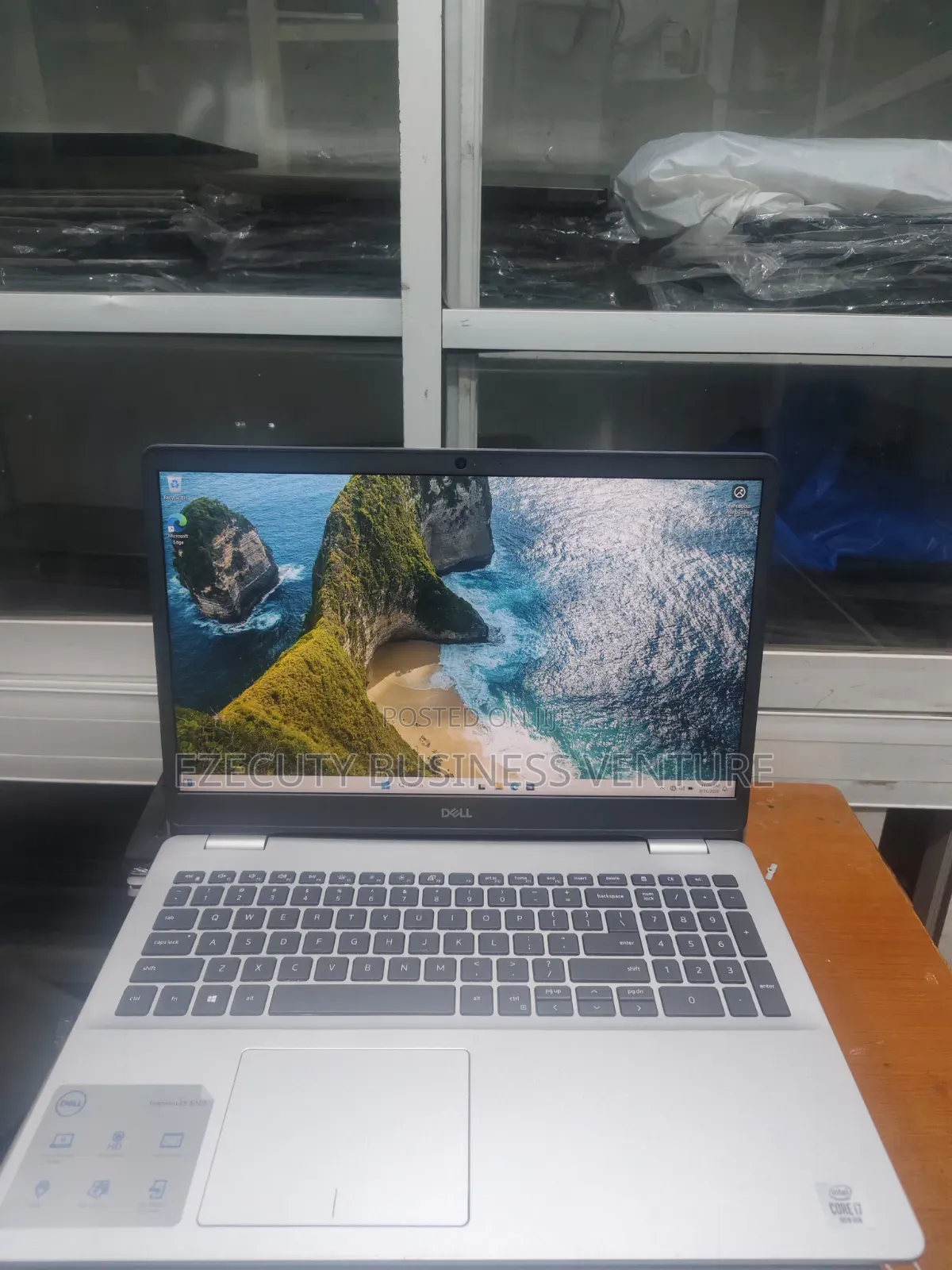 Laptop Dell Inspiron 15 5593 8GB Intel Core i7 SSD 256GB