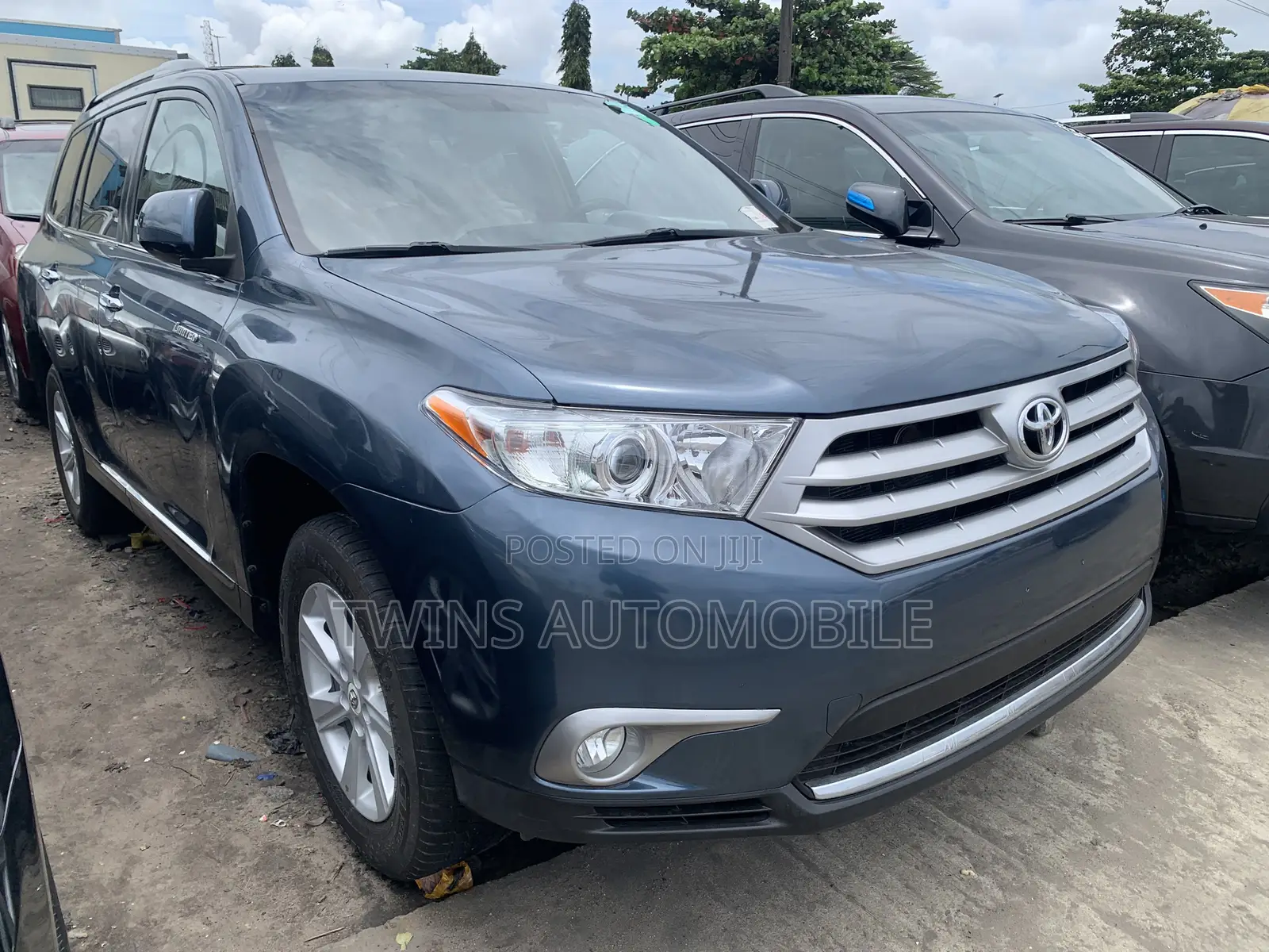 Toyota Highlander Limited 3.5l 4WD 2013 Blue