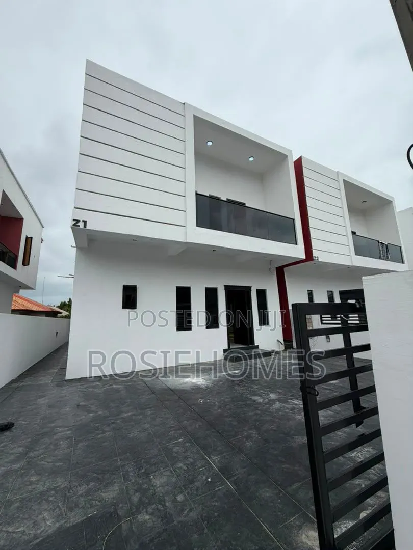 4bdrm Duplex in Sangotedo for rent
