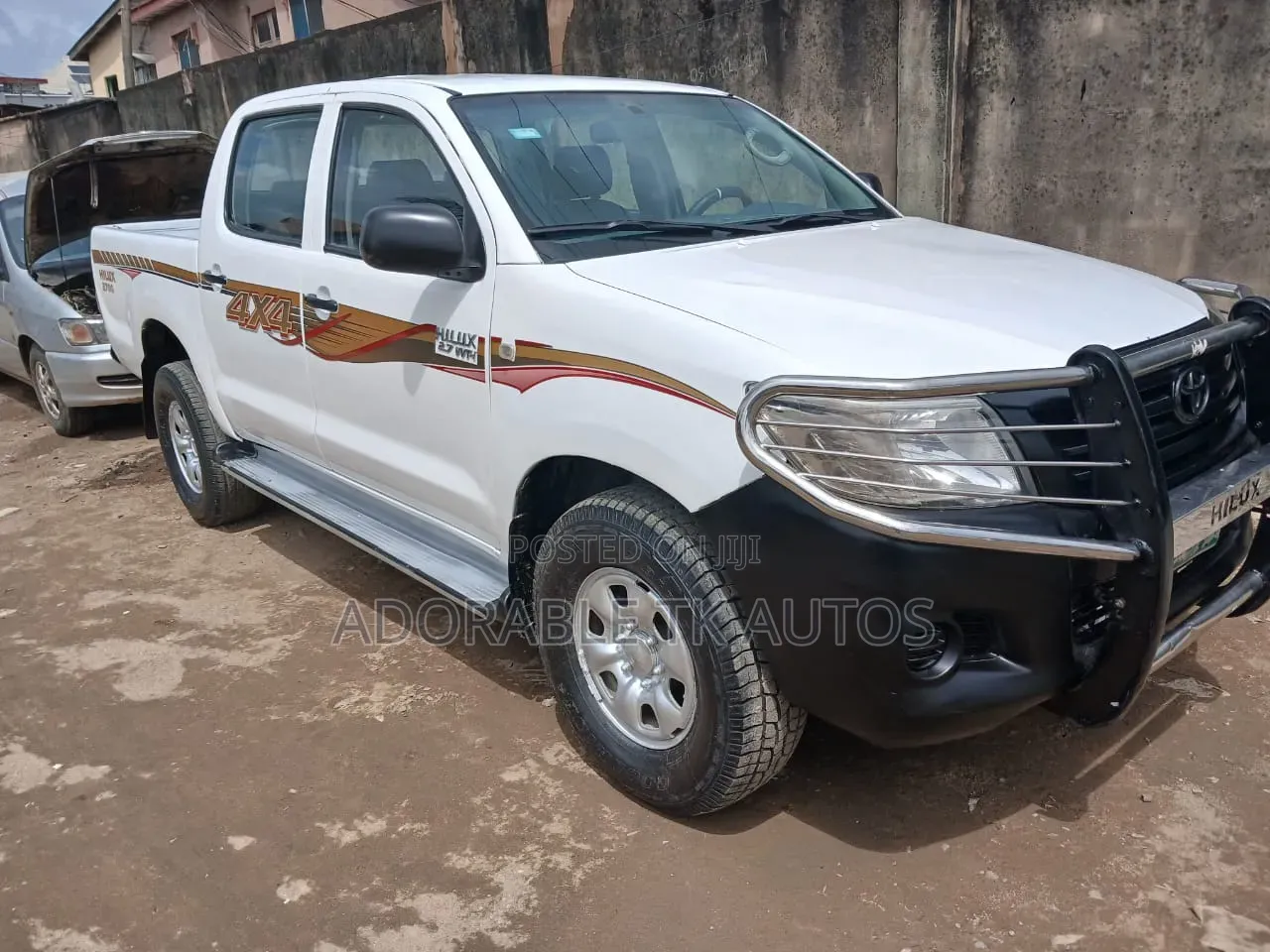 Toyota Hilux 2.5 D-4D 4X4 SRX 2010 White