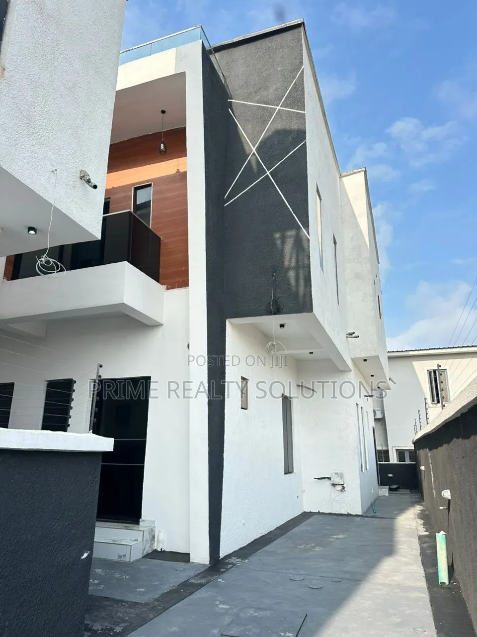 Furnished 4bdrm Duplex in Lekki Phase 1 for sale
