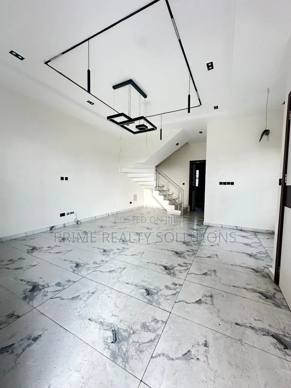 Furnished 4bdrm Duplex in Lekki Phase 1 for sale