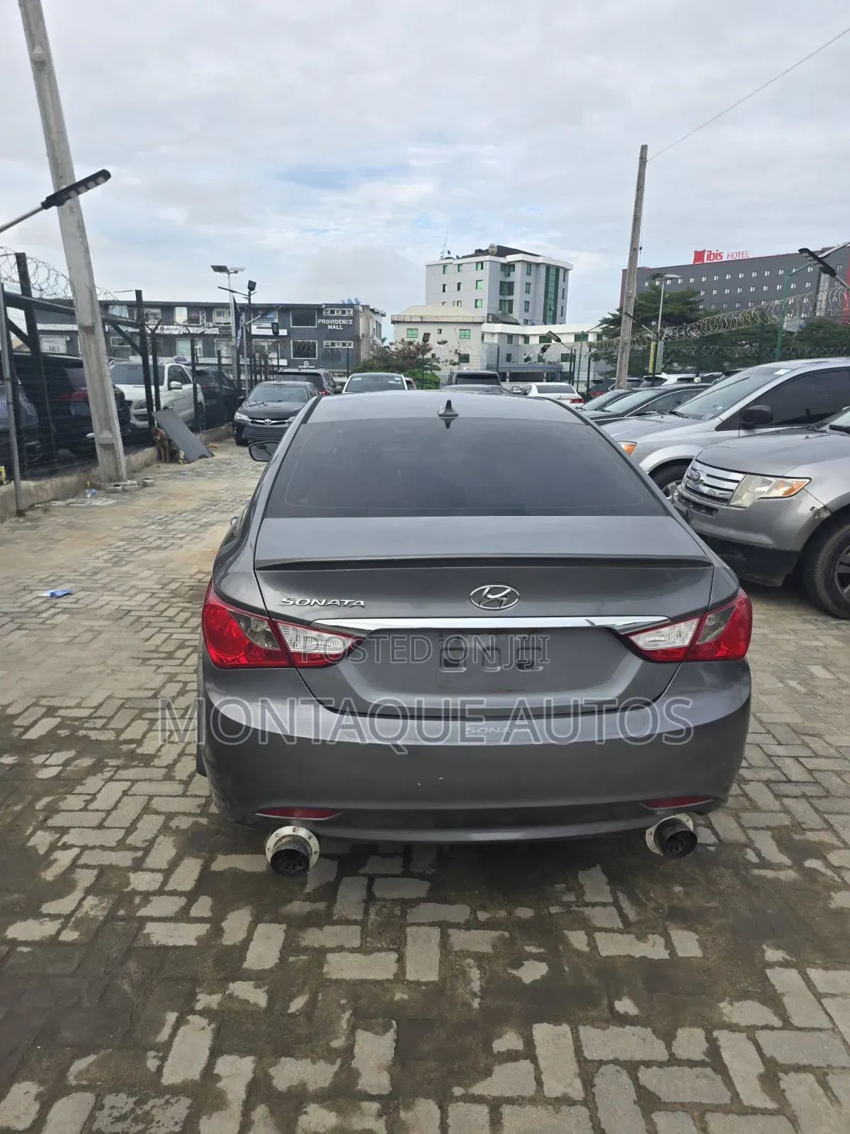 Hyundai Sonata SE Sedan FWD (2.4L 4cyl 6A) 2013 Gray