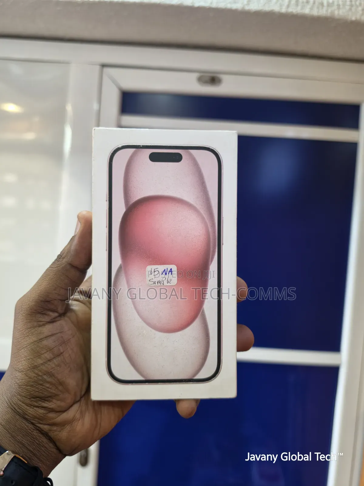New Apple iPhone 15 128 GB Pink
