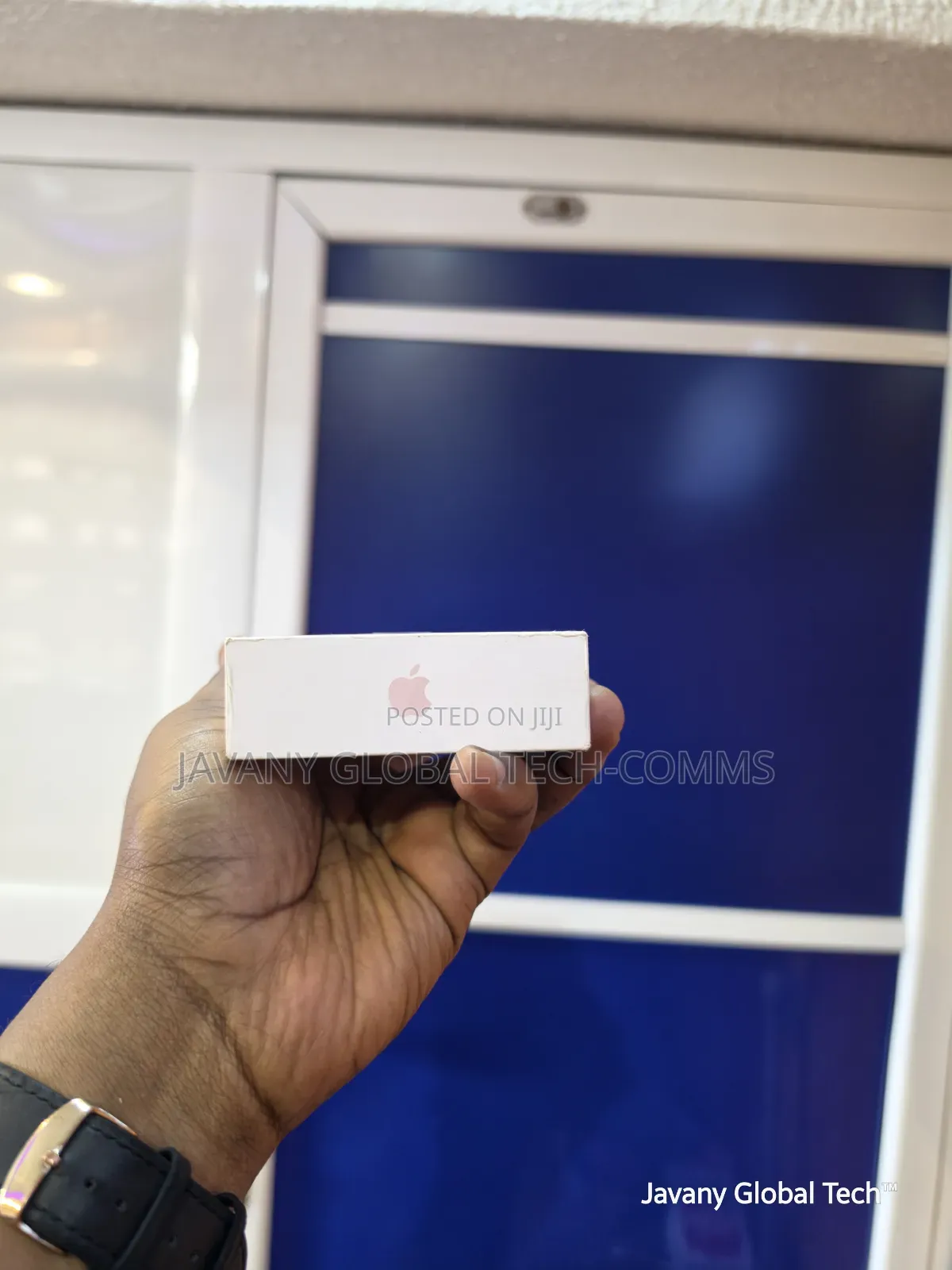 New Apple iPhone 15 128 GB Pink