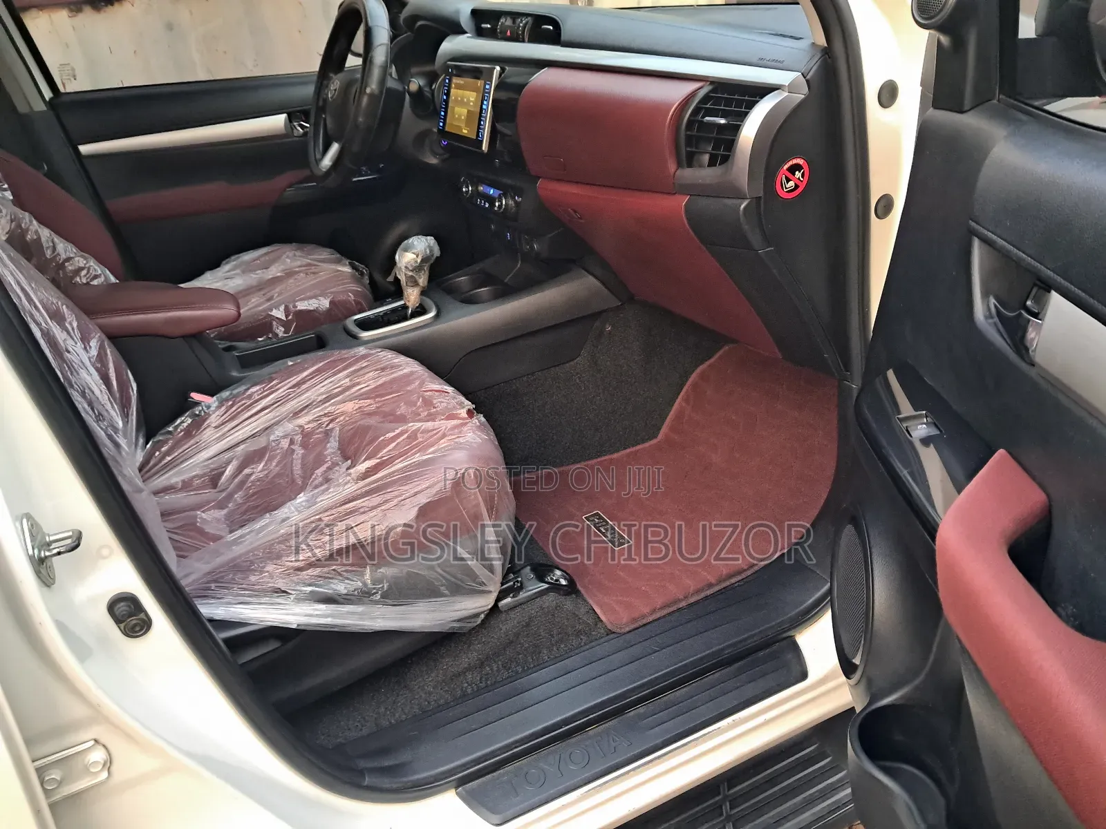 Toyota Hilux 2020 White