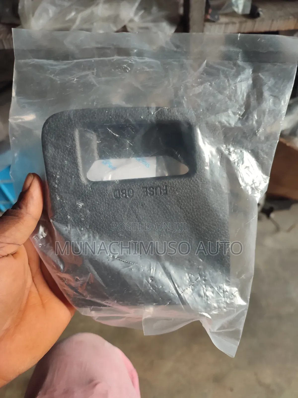 Inner Fuse Cover Hyundai Santa Fe 2012/18