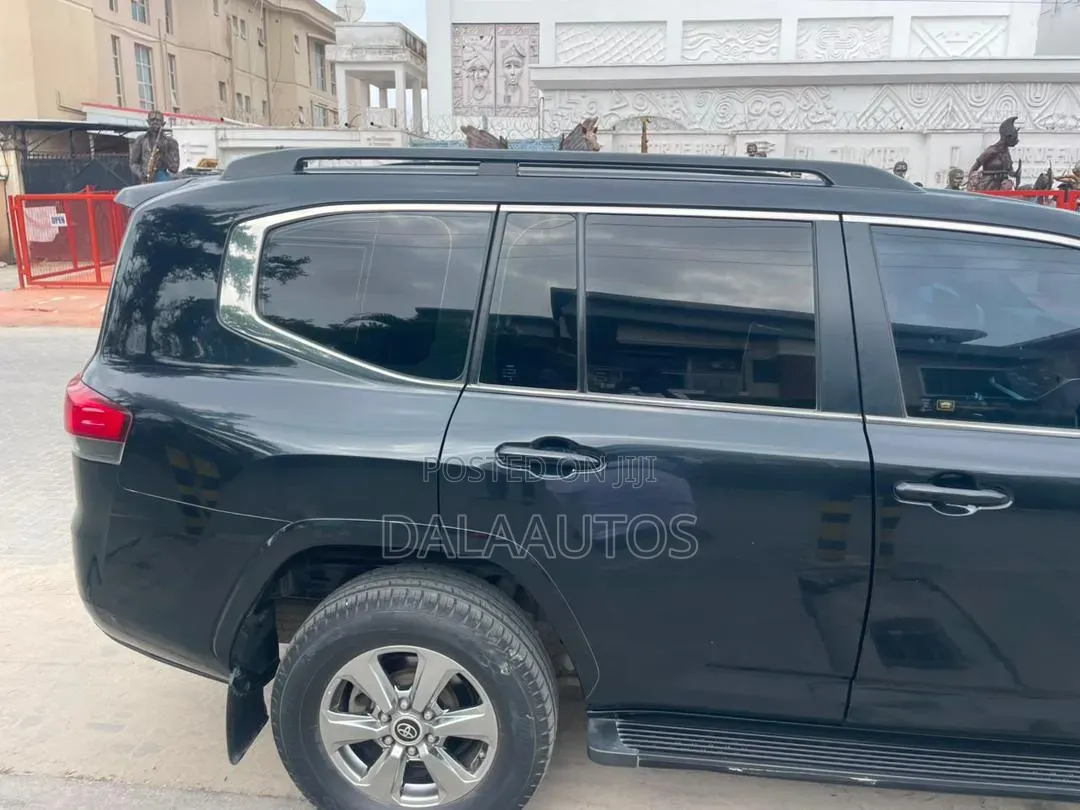Toyota Land Cruiser 76 Series 2024 Black