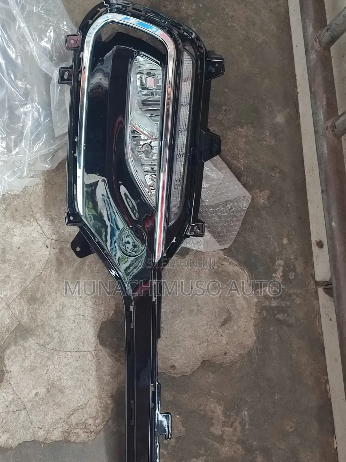 Fog Lamp and Cover Hyundai Santa Fe 2017