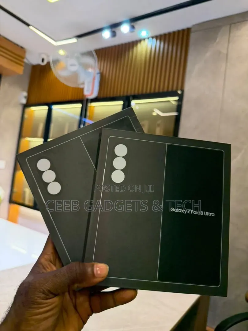 New Samsung Galaxy Z Fold8 Ultra 256 GB Black