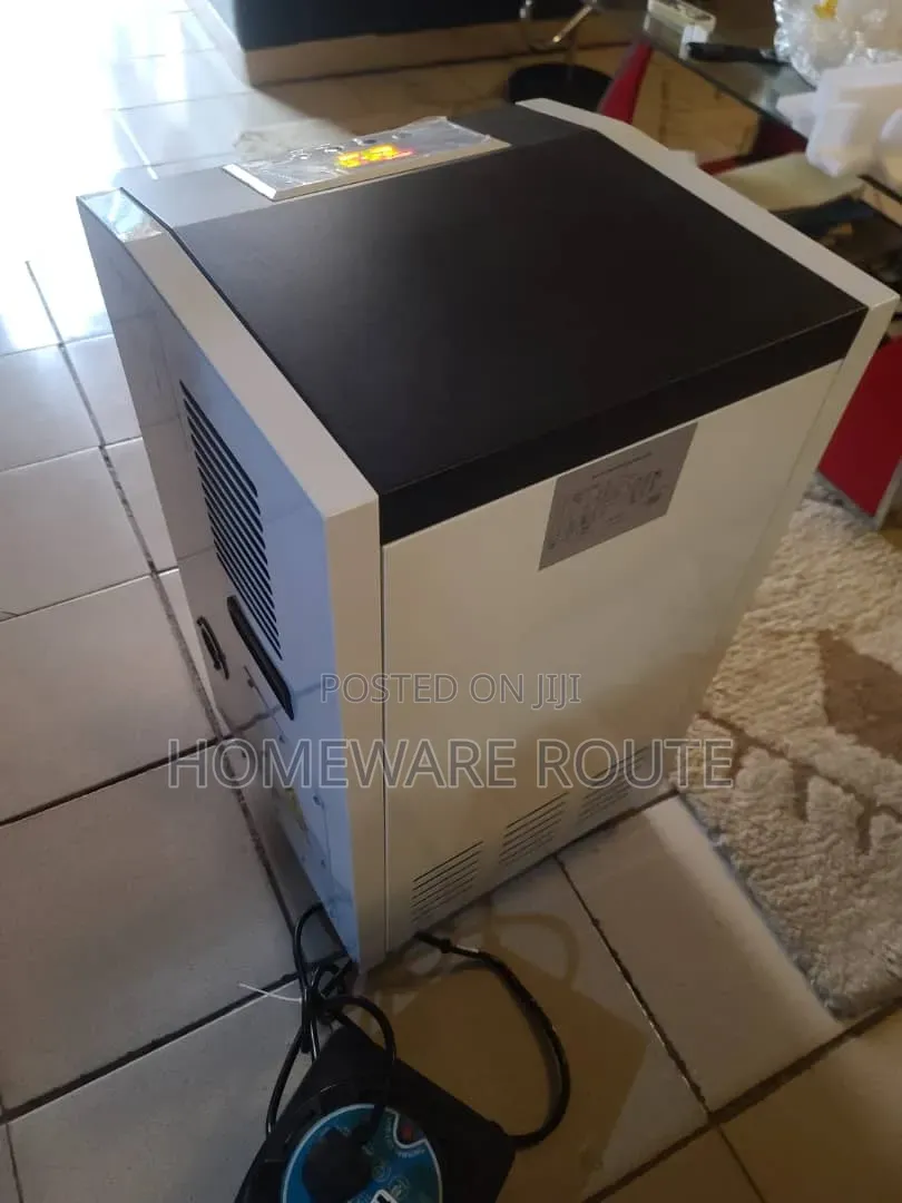 Black and Decker 60L Industrial Dehumidifier