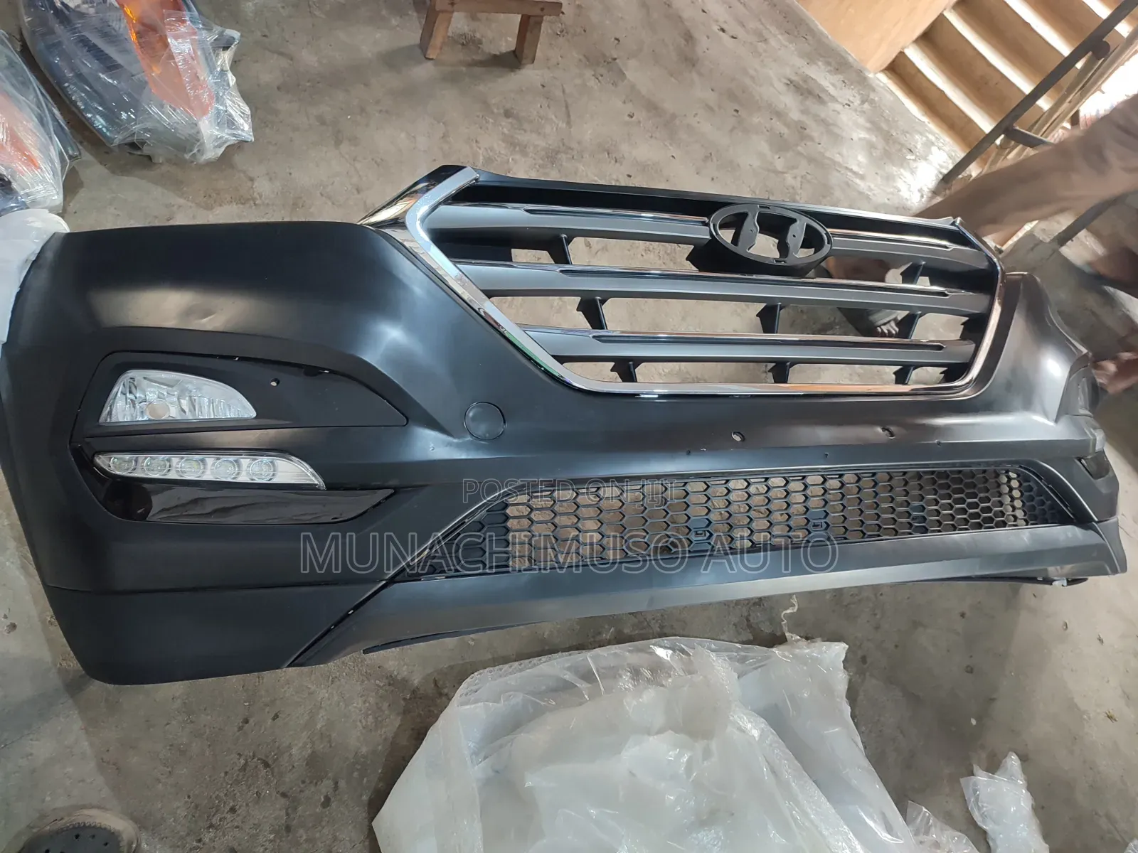 Complete Front Bumper Hyundai Tucson 2016/17