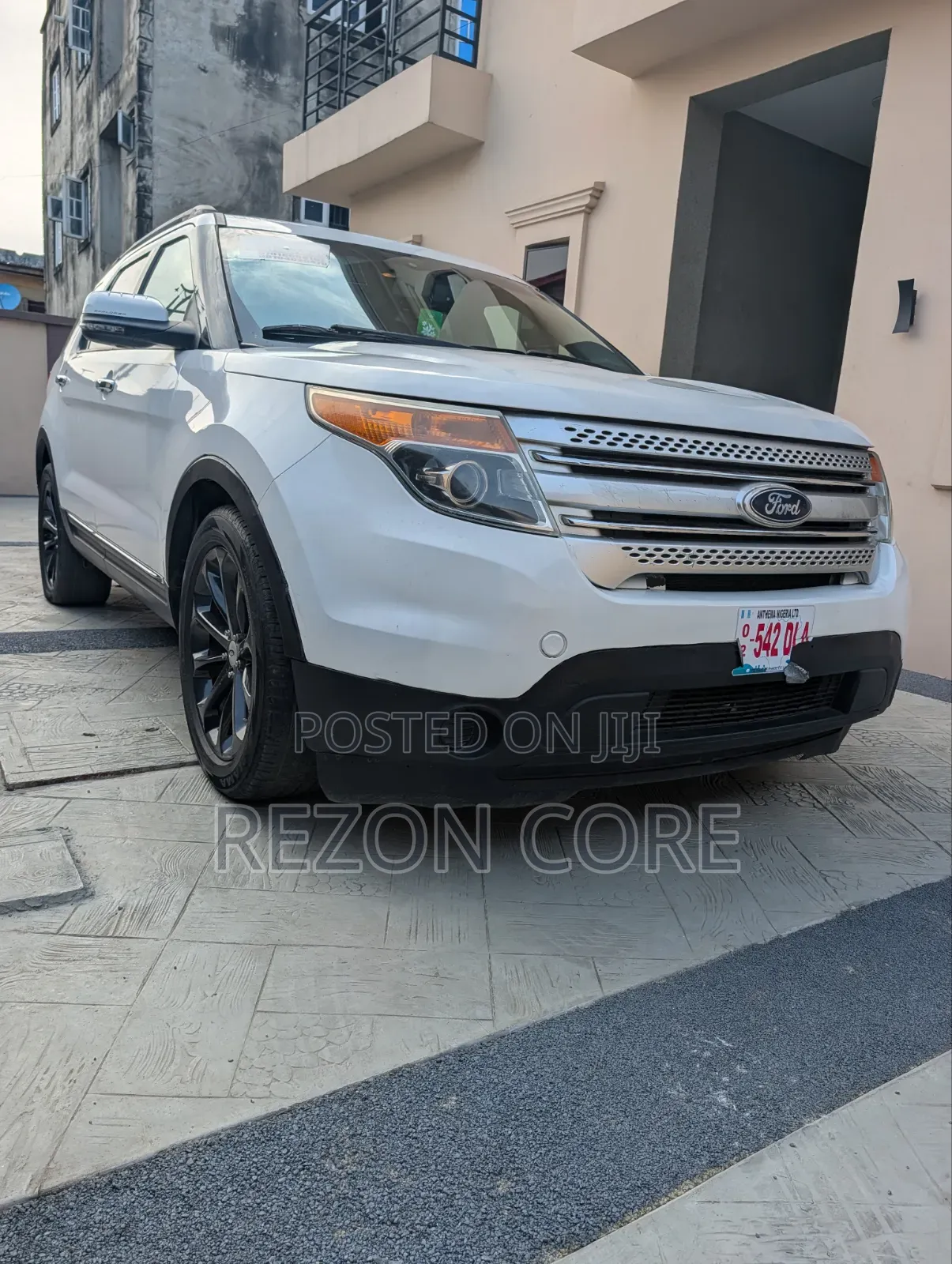 Ford Explorer XLT 4dr 4x4 (3.5L 6cyl 6A) 2013 White